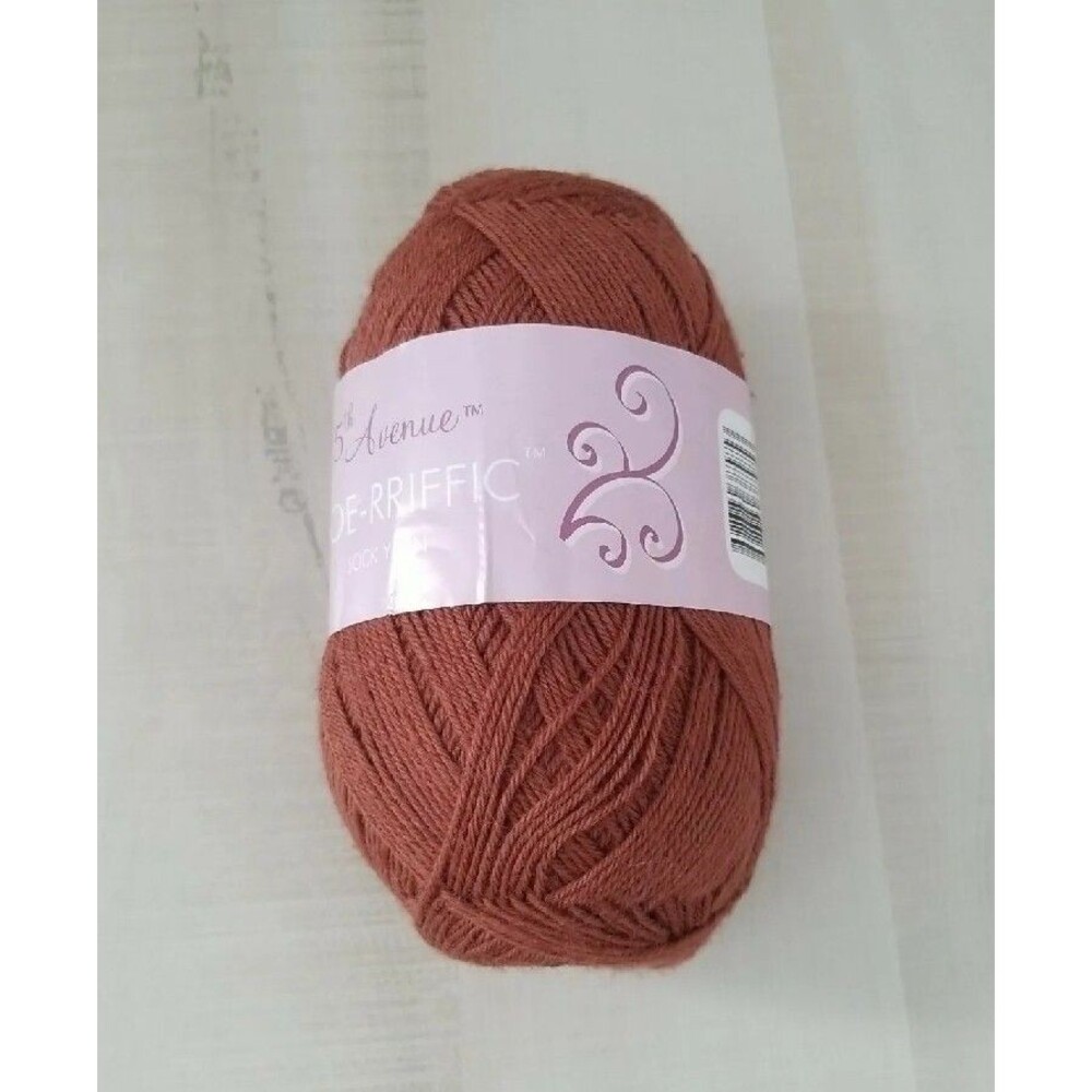 5th Avenue Toe-riffic wool blend sock yarn Hot Cocoa color 1 large skein 404 yds